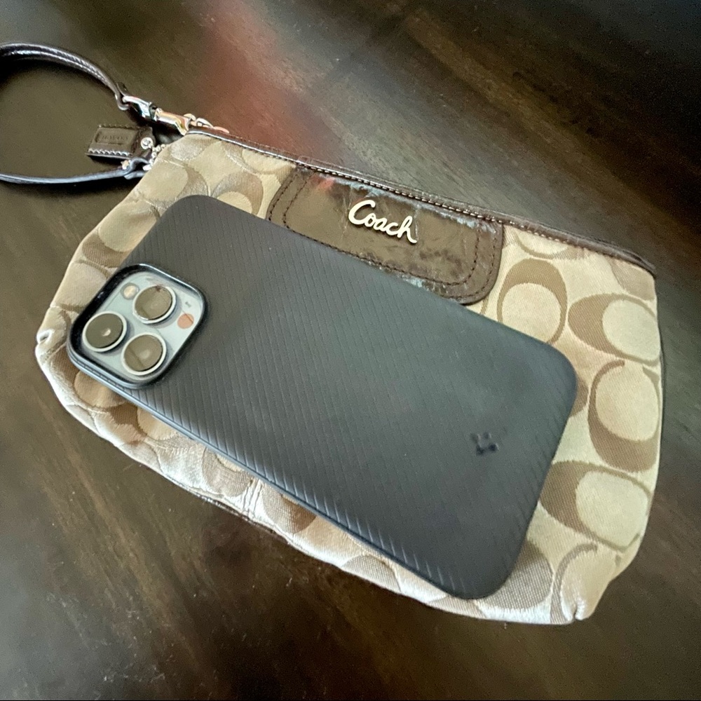 Coach Wristlet - Picture 6 of 6